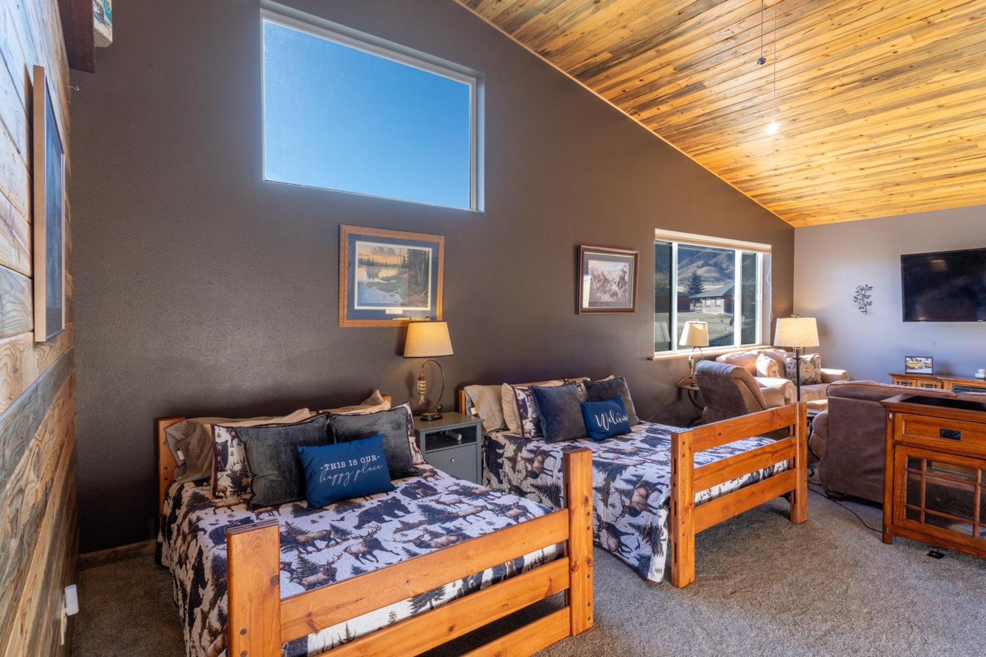Bison Lodge - Lg Home - 2 Bedrooms - Less Than 5 Miles To Yellowstone North Entrance, Sleeps Up To 8 Гардинер Экстерьер фото