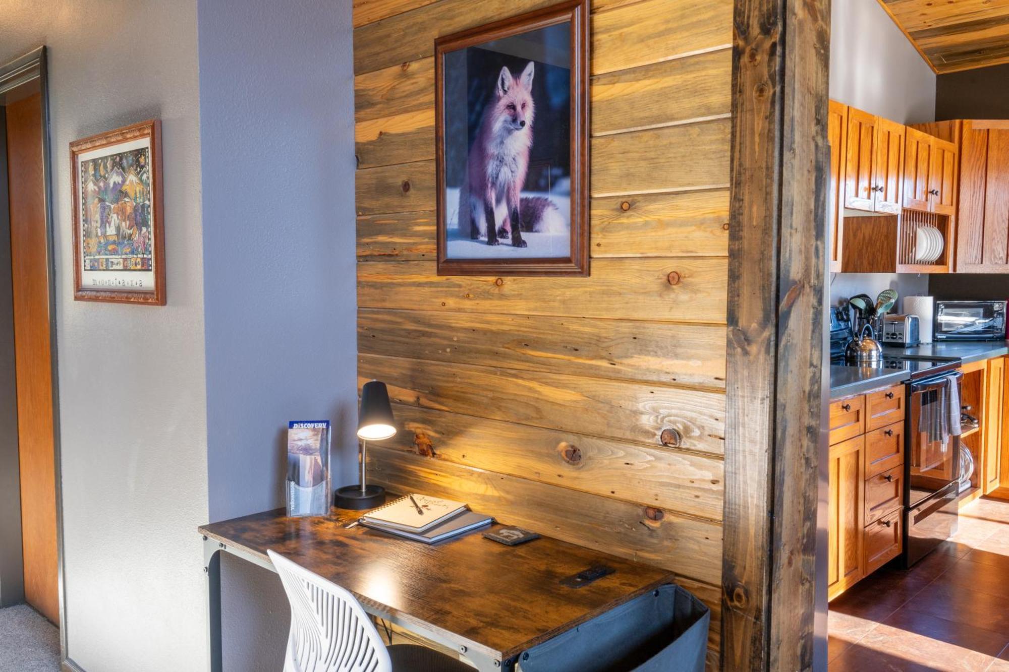Bison Lodge - Lg Home - 2 Bedrooms - Less Than 5 Miles To Yellowstone North Entrance, Sleeps Up To 8 Гардинер Экстерьер фото